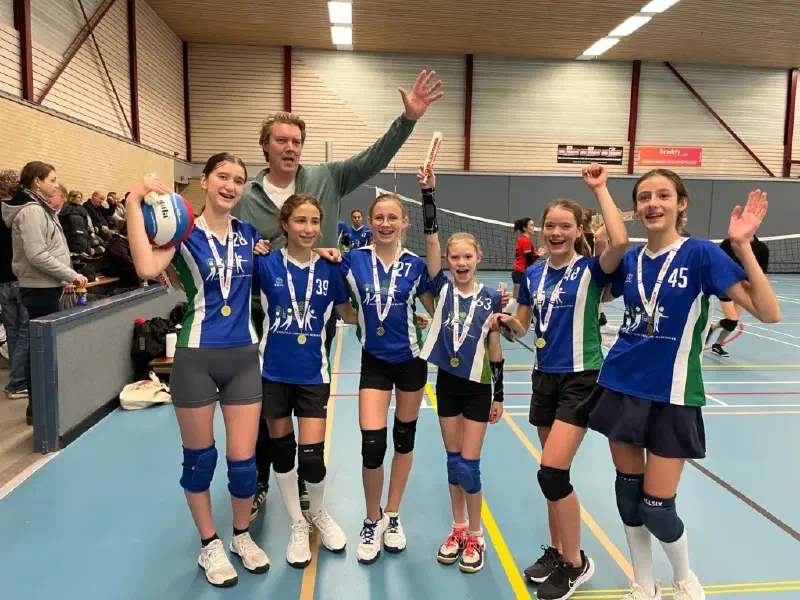 Meisjes C1 is kampioen